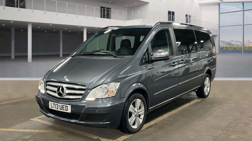 A 2013 MERCEDES-BENZ VIANO 3.0 CDI Ambiente MPV 8 Seat Diesel Automatic RWD L1 H1 5dr - Just 62,382 Mi A 2013 MERCEDES-BENZ VIANO 3.0 CDI Ambiente MPV 8 Seat Diesel Automatic RWD L1 H1 5dr - Just 62,382 Mi