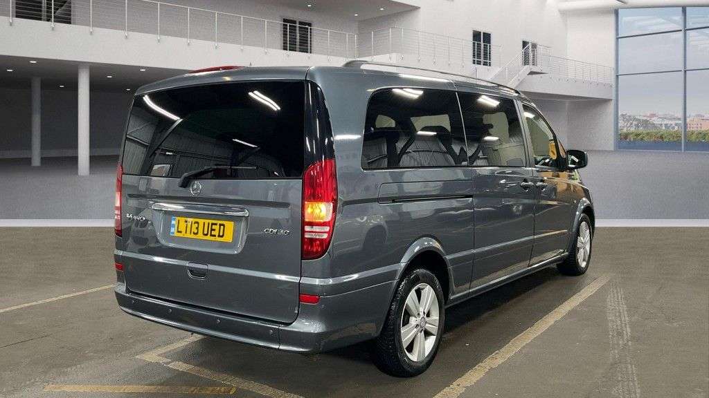 A 2013 MERCEDES-BENZ VIANO 3.0 CDI Ambiente MPV 8 Seat Diesel Automatic RWD L1 H1 5dr - Just 62,382 Mi A 2013 MERCEDES-BENZ VIANO 3.0 CDI Ambiente MPV 8 Seat Diesel Automatic RWD L1 H1 5dr - Just 62,382 Mi