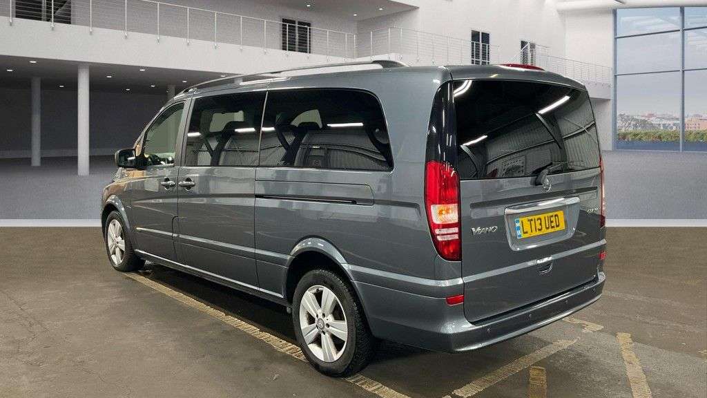 A 2013 MERCEDES-BENZ VIANO 3.0 CDI Ambiente MPV 8 Seat Diesel Automatic RWD L1 H1 5dr - Just 62,382 Mi A 2013 MERCEDES-BENZ VIANO 3.0 CDI Ambiente MPV 8 Seat Diesel Automatic RWD L1 H1 5dr - Just 62,382 Mi