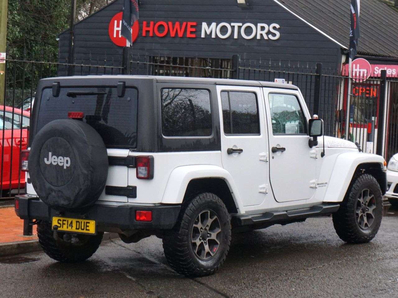 A 2014 JEEP WRANGLER 2.8 CRD Overland SUV Diesel Auto 4WD 4dr - Just 40,000 Miles / Huge Service A 2014 JEEP WRANGLER 2.8 CRD Overland SUV Diesel Auto 4WD 4dr - Just 40,000 Miles / Huge Service