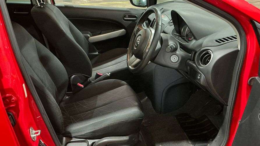 A 2013 MAZDA 2 1.3 VENTURE EDITION 5 Door Hatchback ONLY 28828 Miles A 2013 MAZDA 2 1.3 VENTURE EDITION 5 Door Hatchback ONLY 28828 Miles