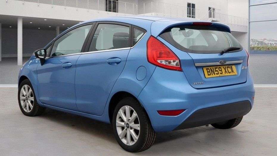 A 2009 FORD FIESTA 1.25 Zetec Hatchback 5dr Petrol Manual (133 g/km, 81 bhp) A 2009 FORD FIESTA 1.25 Zetec Hatchback 5dr Petrol Manual (133 g/km, 81 bhp)