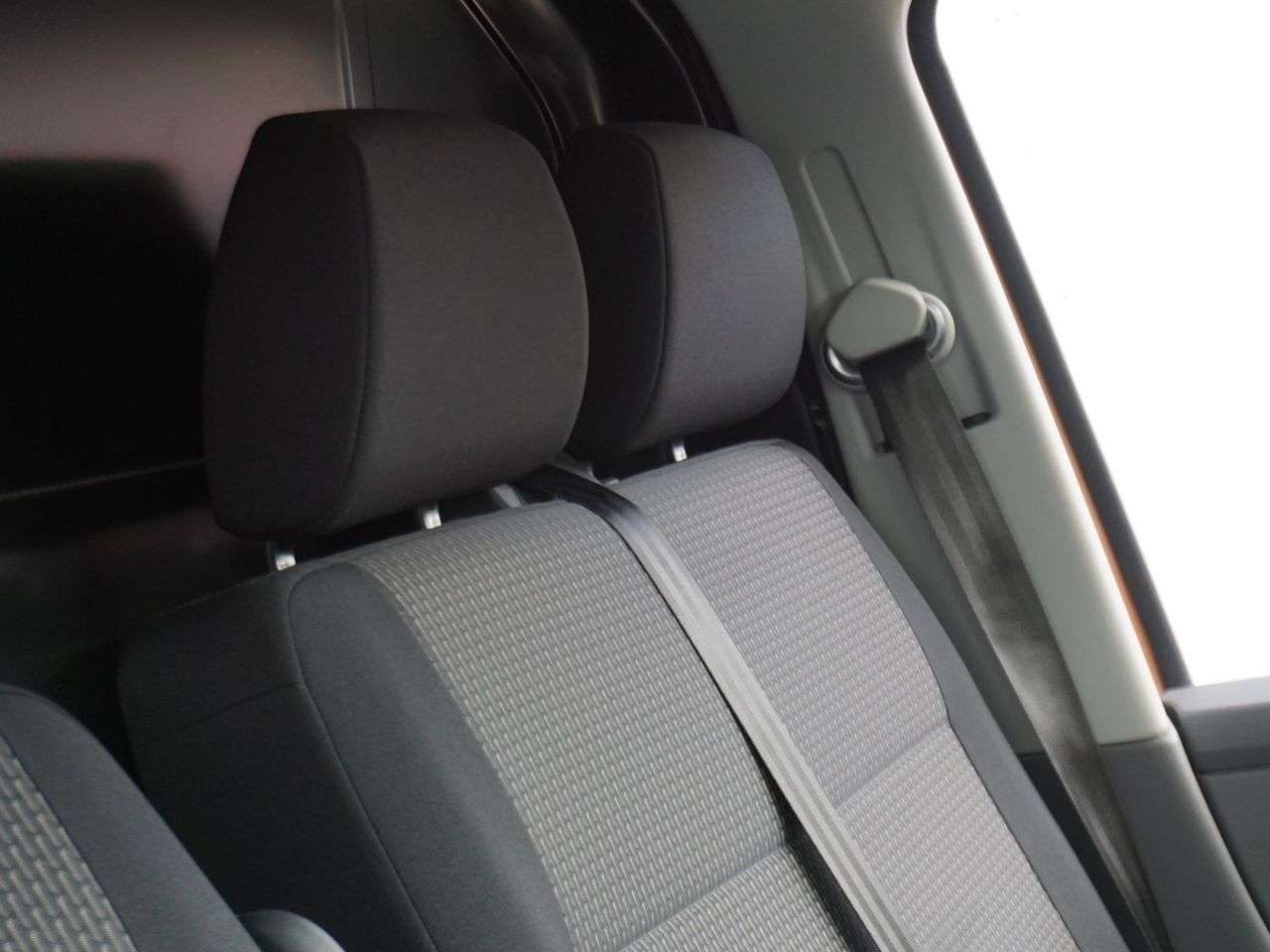 A 2022 VOLKSWAGEN TRANSPORTER 2.0 TDI T28 Highline Panel Van Diesel Manual FWD SWB Euro 6 (s/s) 5dr - Jus A 2022 VOLKSWAGEN TRANSPORTER 2.0 TDI T28 Highline Panel Van Diesel Manual FWD SWB Euro 6 (s/s) 5dr - Jus