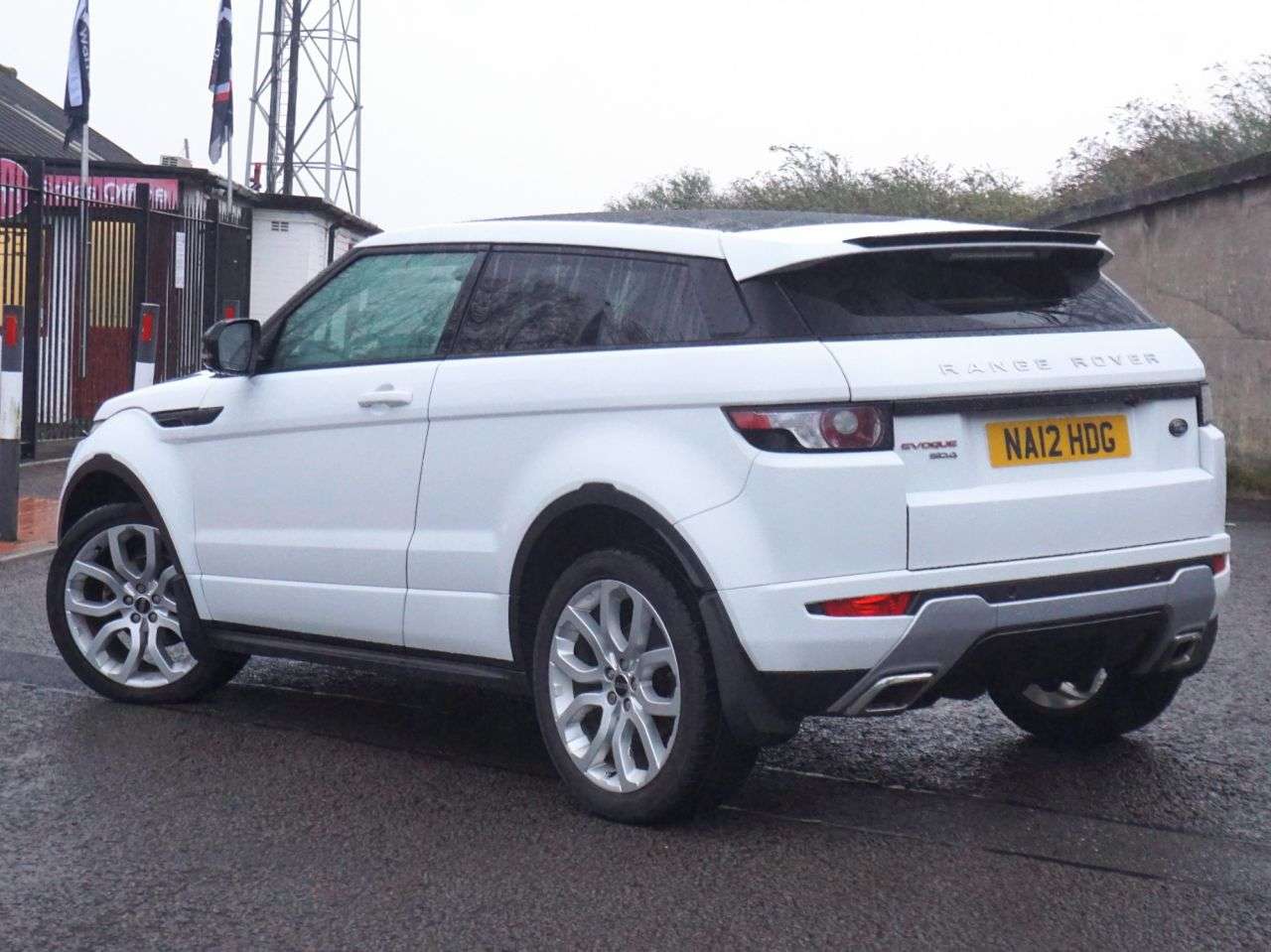 A 2012 LAND ROVER RANGE ROVER EVOQUE 2.2 SD4 Dynamic Coupe Diesel Auto 4WD 3dr - Just 34,573 Miles / 1 Owner / P A 2012 LAND ROVER RANGE ROVER EVOQUE 2.2 SD4 Dynamic Coupe Diesel Auto 4WD 3dr - Just 34,573 Miles / 1 Owner / P