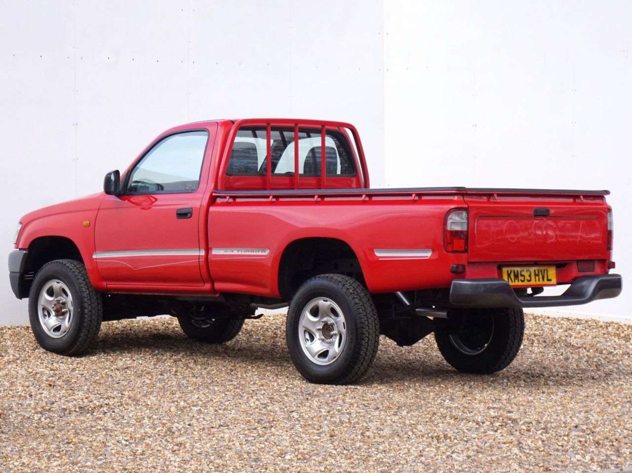A 2003 TOYOTA HILUX 2.5 250 EX Pickup Diesel Manual Single Cab 2dr - Just 75,812 Miles / 2 Owne A 2003 TOYOTA HILUX 2.5 250 EX Pickup Diesel Manual Single Cab 2dr - Just 75,812 Miles / 2 Owne