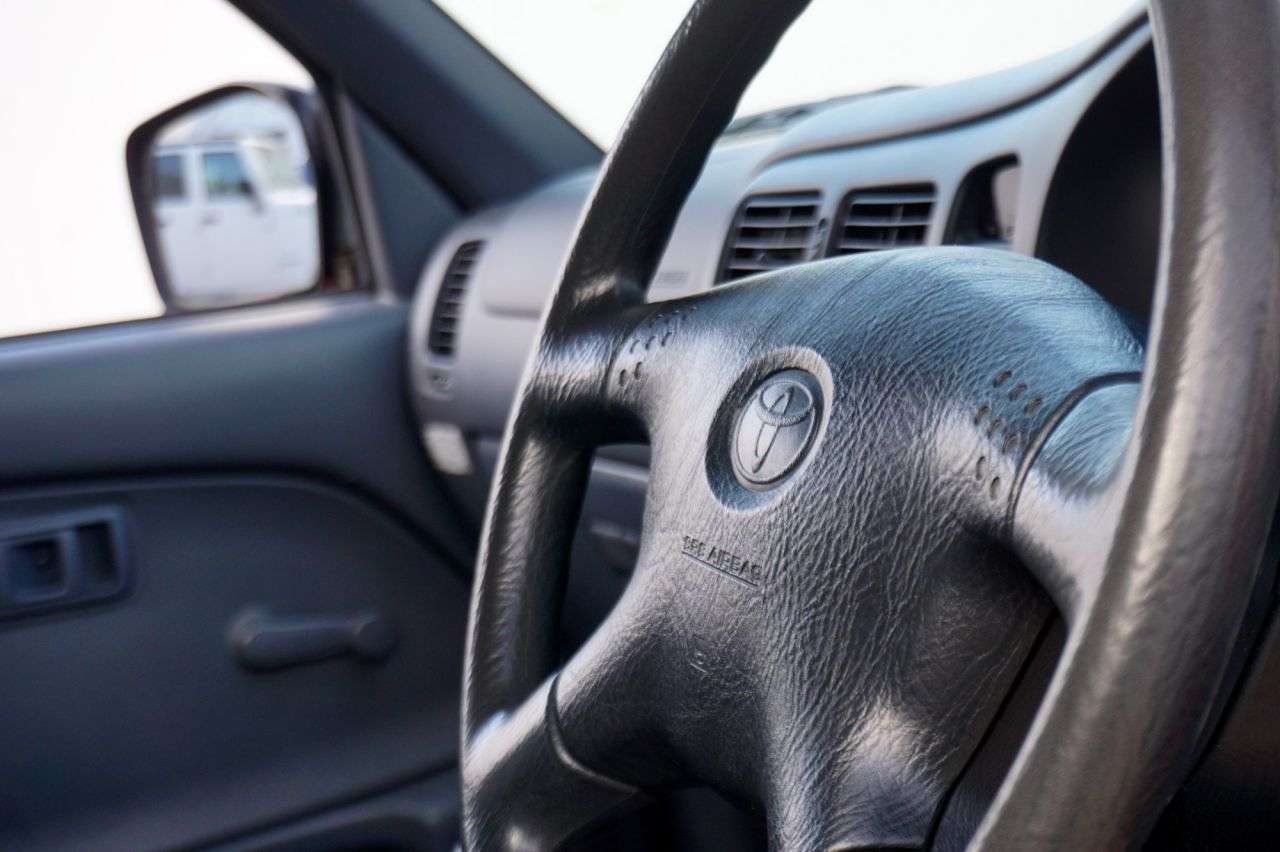 2003 TOYOTA HILUX 2003 TOYOTA HILUX