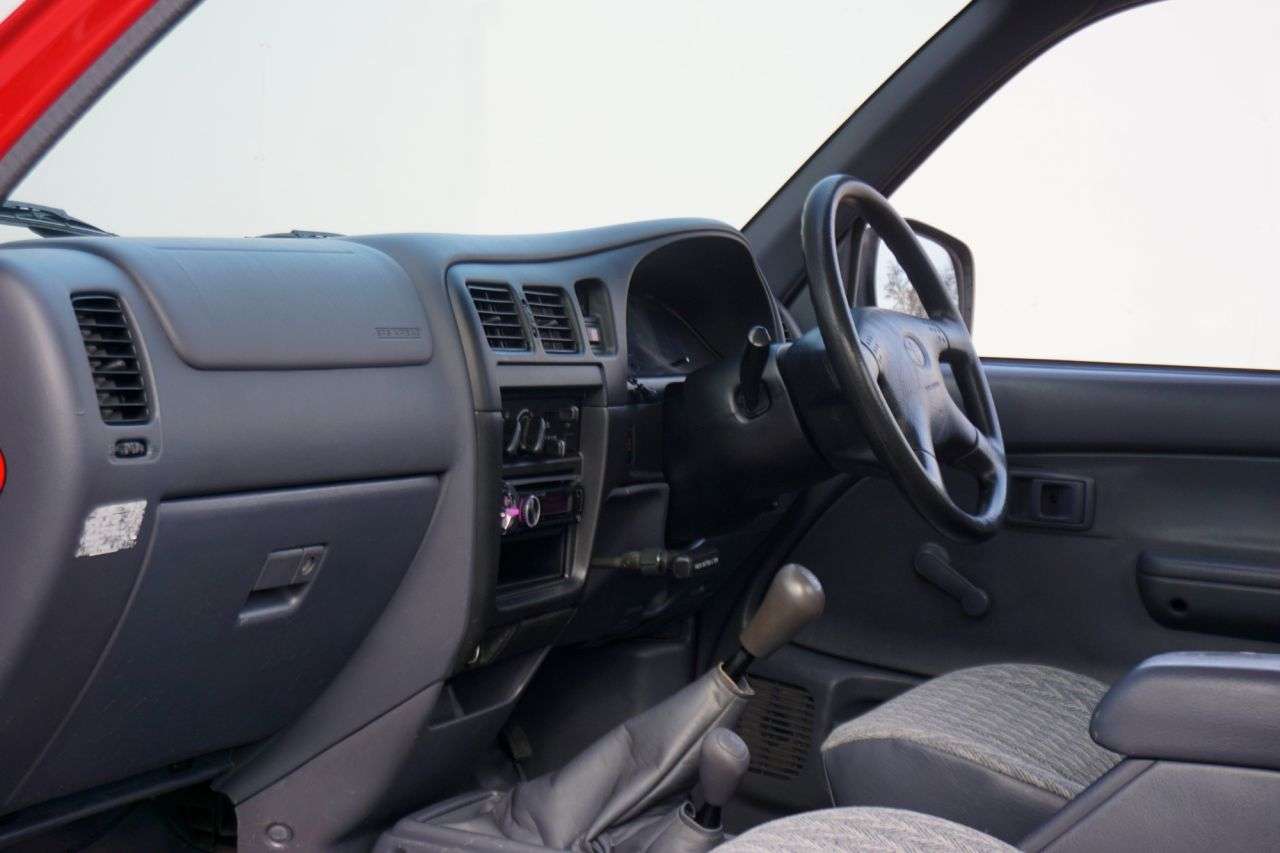 2003 TOYOTA HILUX 2003 TOYOTA HILUX