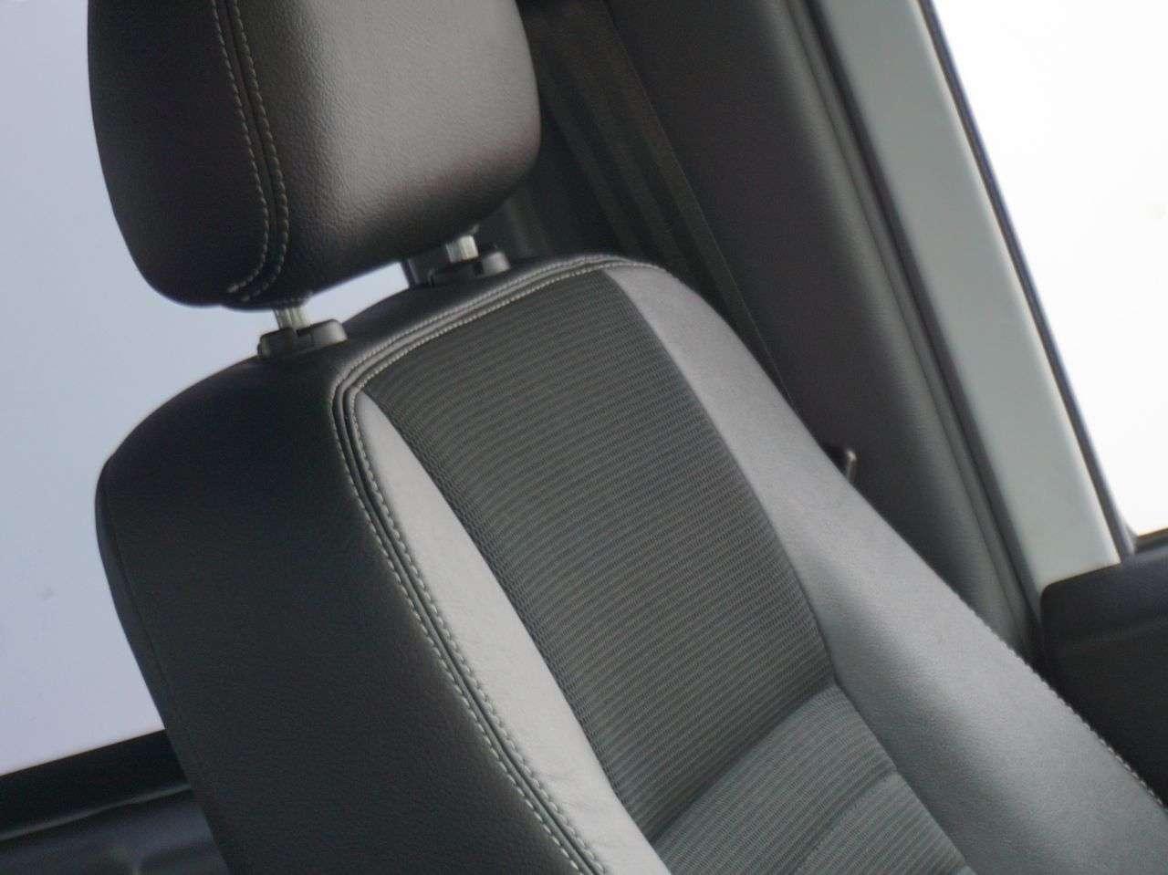 2011 LAND ROVER DEFENDER 2011 LAND ROVER DEFENDER