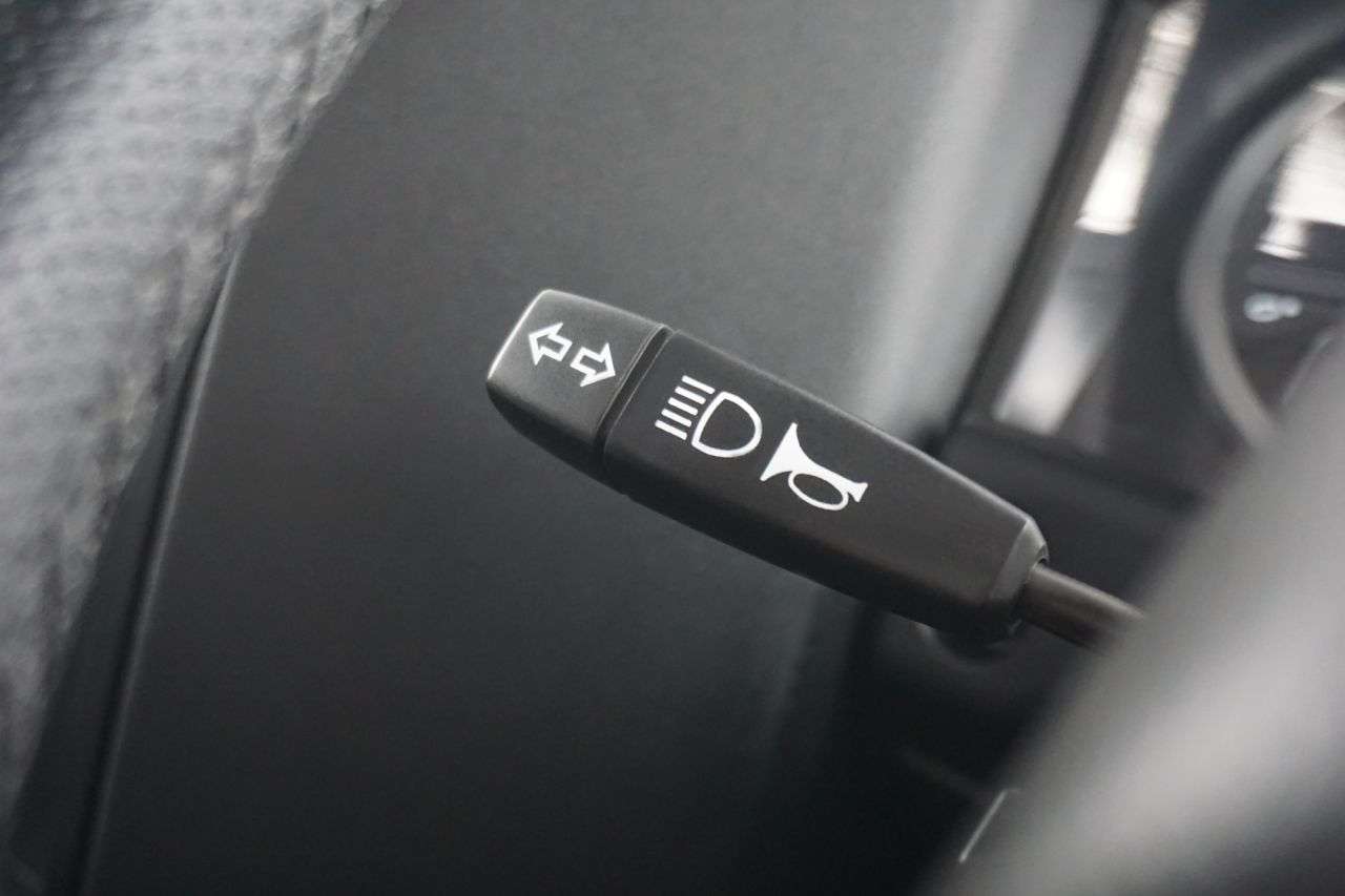 2011 LAND ROVER DEFENDER 2011 LAND ROVER DEFENDER