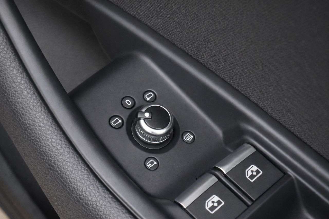 2016 AUDI A4 2016 AUDI A4