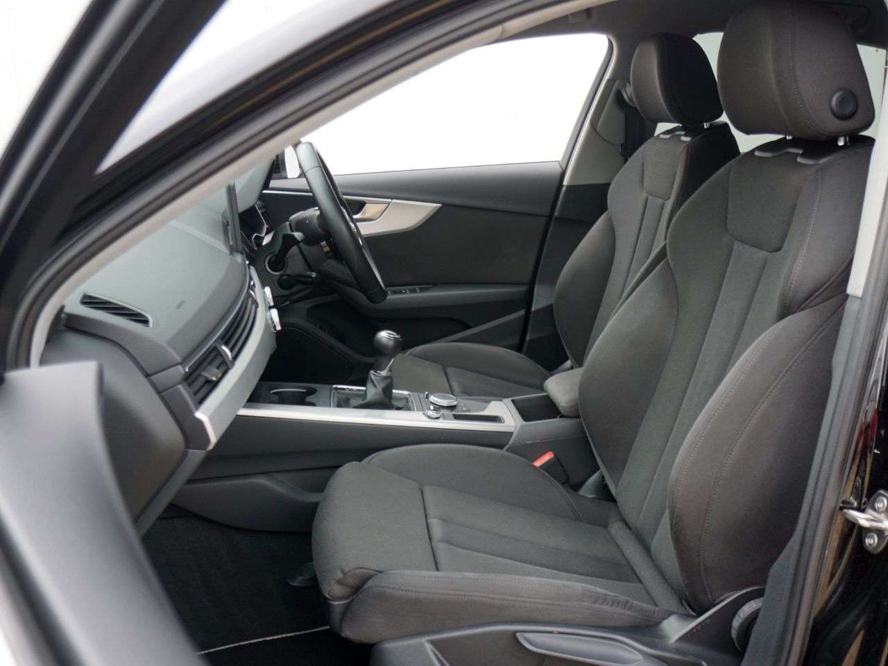 2016 AUDI A4 2016 AUDI A4