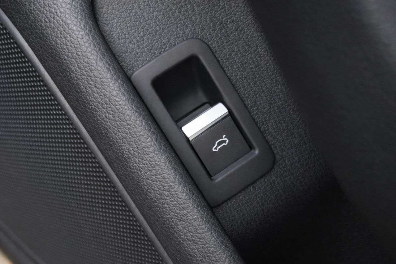 2016 AUDI A4 2016 AUDI A4