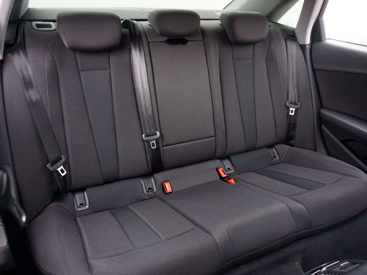 2016 AUDI A4 2016 AUDI A4