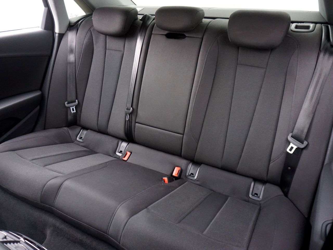 2016 AUDI A4 2016 AUDI A4