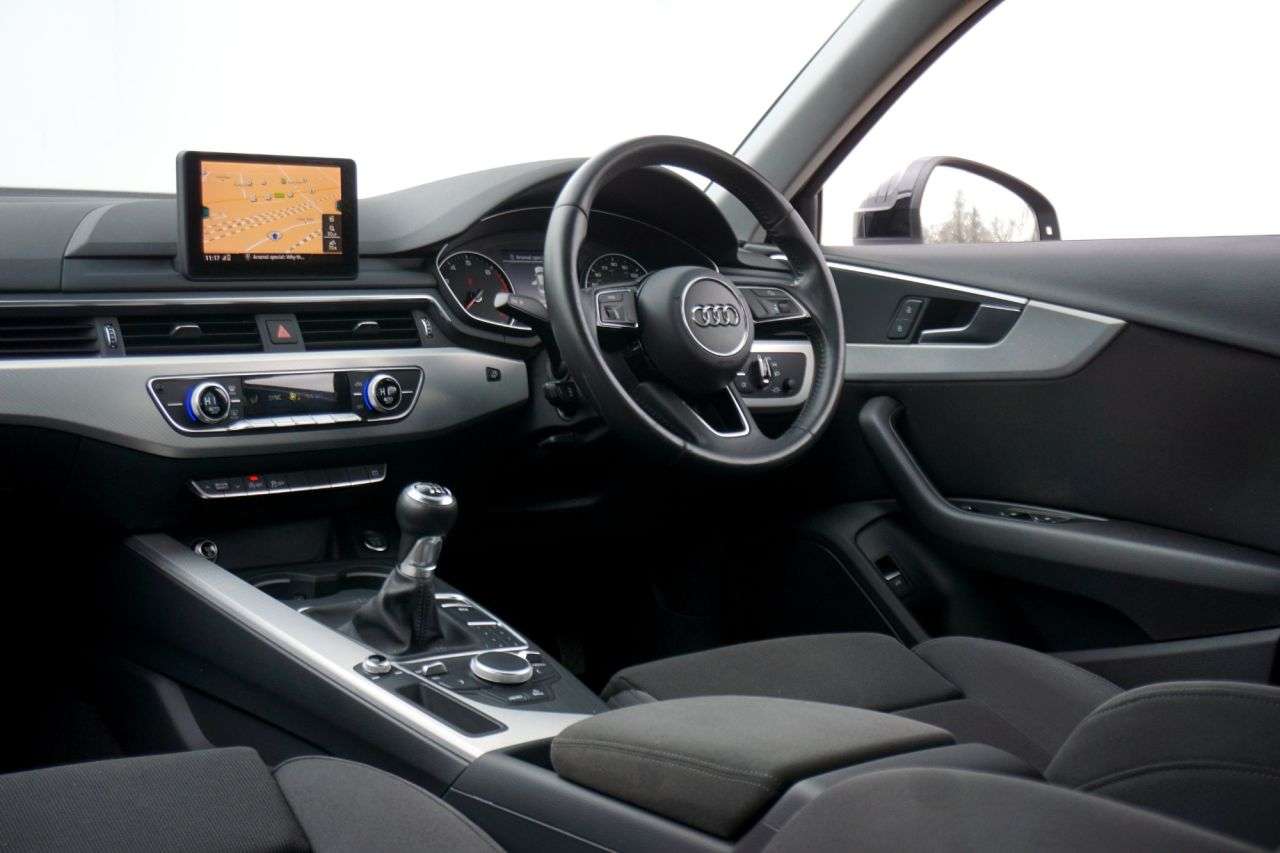 2016 AUDI A4 2016 AUDI A4