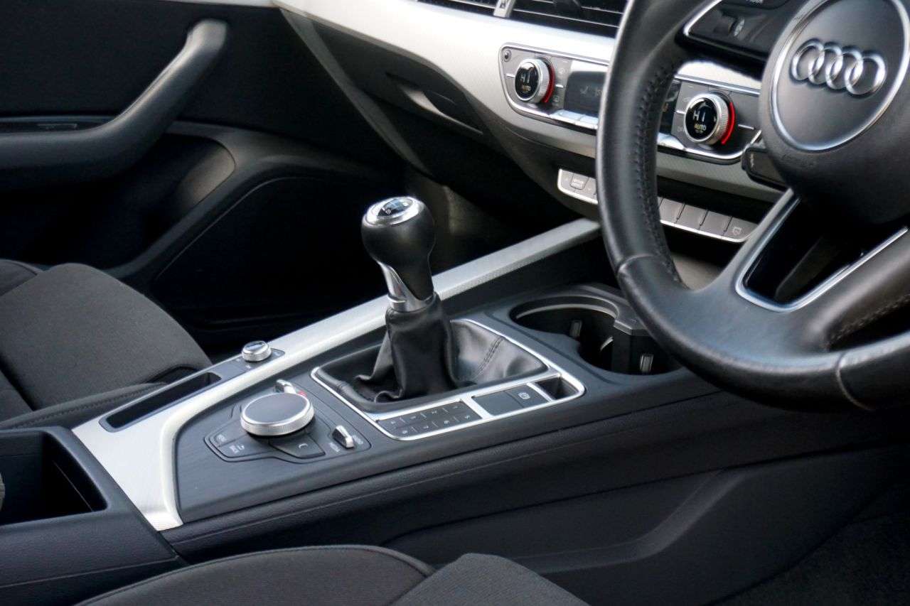 2016 AUDI A4 2016 AUDI A4