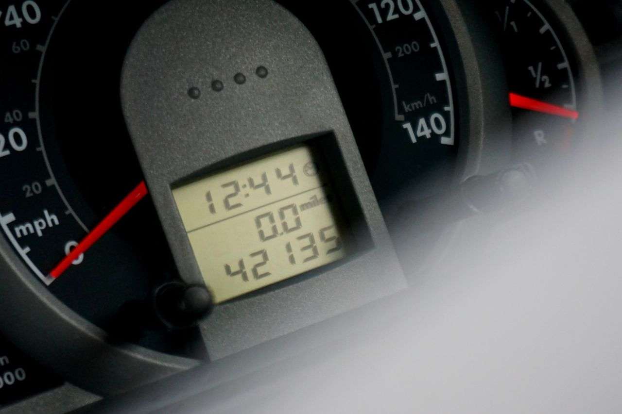 2011 VOLKSWAGEN FOX 2011 VOLKSWAGEN FOX