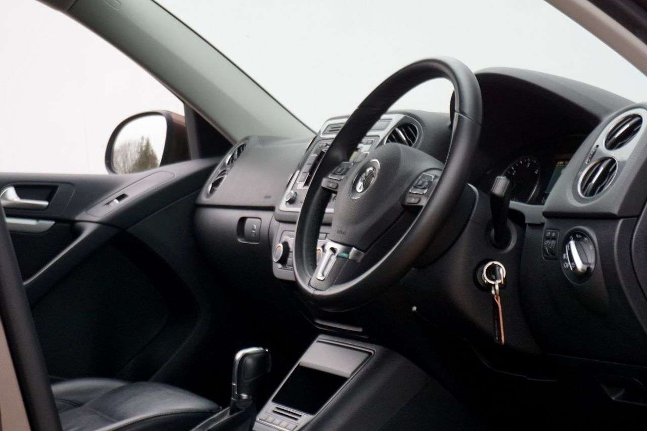 2014 VOLKSWAGEN TIGUAN 2014 VOLKSWAGEN TIGUAN