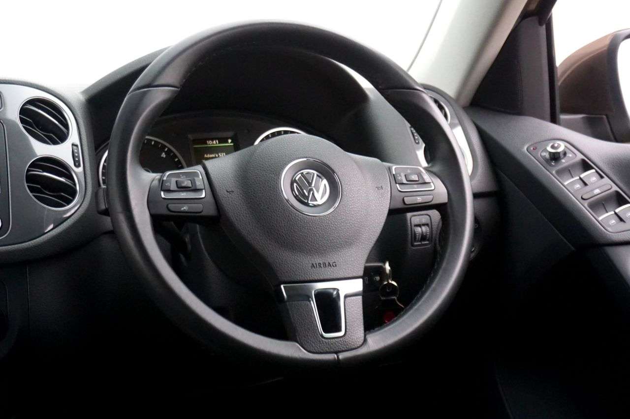 2014 VOLKSWAGEN TIGUAN 2014 VOLKSWAGEN TIGUAN