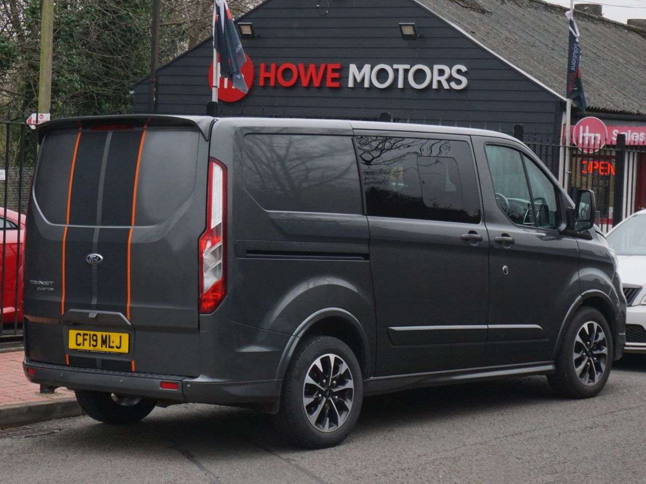 A 2019 FORD TRANSIT CUSTOM 2.0 310 EcoBlue Sport Crew Van Double Cab 6dr Diesel Manual L1 H1 Euro 6 - A 2019 FORD TRANSIT CUSTOM 2.0 310 EcoBlue Sport Crew Van Double Cab 6dr Diesel Manual L1 H1 Euro 6 -