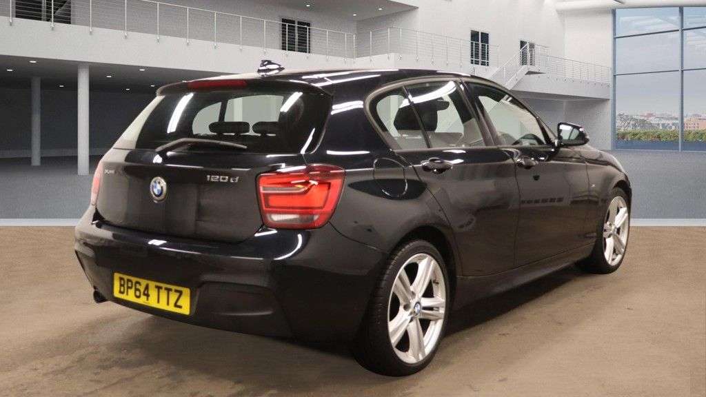 A 2015 BMW 1 SERIES 2.0 120d M Sport Hatchback Diesel Manual xDrive (s/s) 5dr - Just 85,044 Mil A 2015 BMW 1 SERIES 2.0 120d M Sport Hatchback Diesel Manual xDrive (s/s) 5dr - Just 85,044 Mil