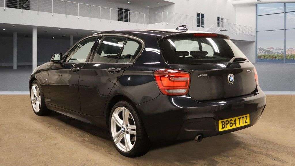 A 2015 BMW 1 SERIES 2.0 120d M Sport Hatchback Diesel Manual xDrive (s/s) 5dr - Just 85,044 Mil A 2015 BMW 1 SERIES 2.0 120d M Sport Hatchback Diesel Manual xDrive (s/s) 5dr - Just 85,044 Mil