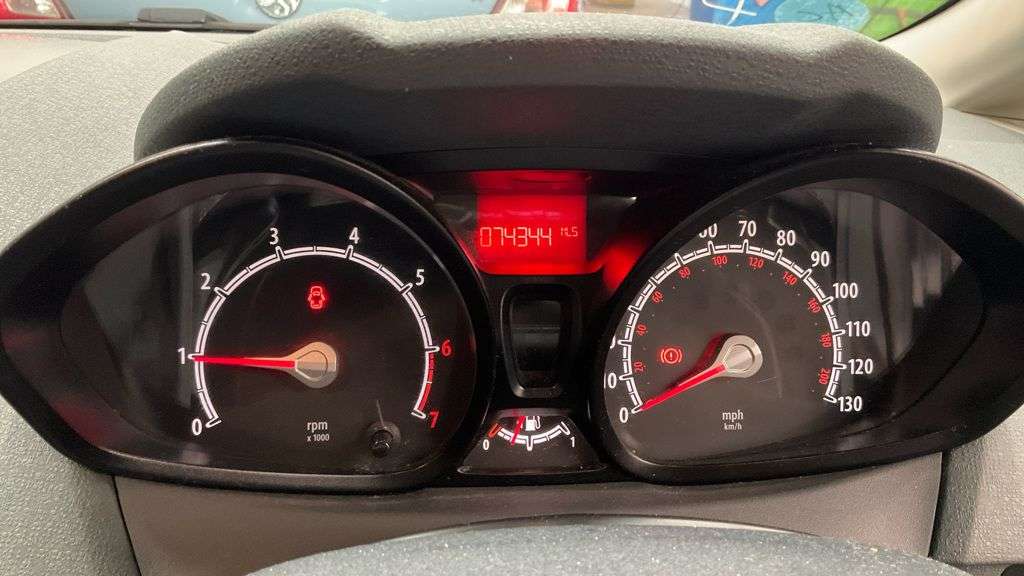 2011 FORD FIESTA 2011 FORD FIESTA