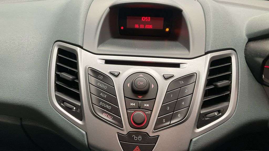 2011 FORD FIESTA 2011 FORD FIESTA