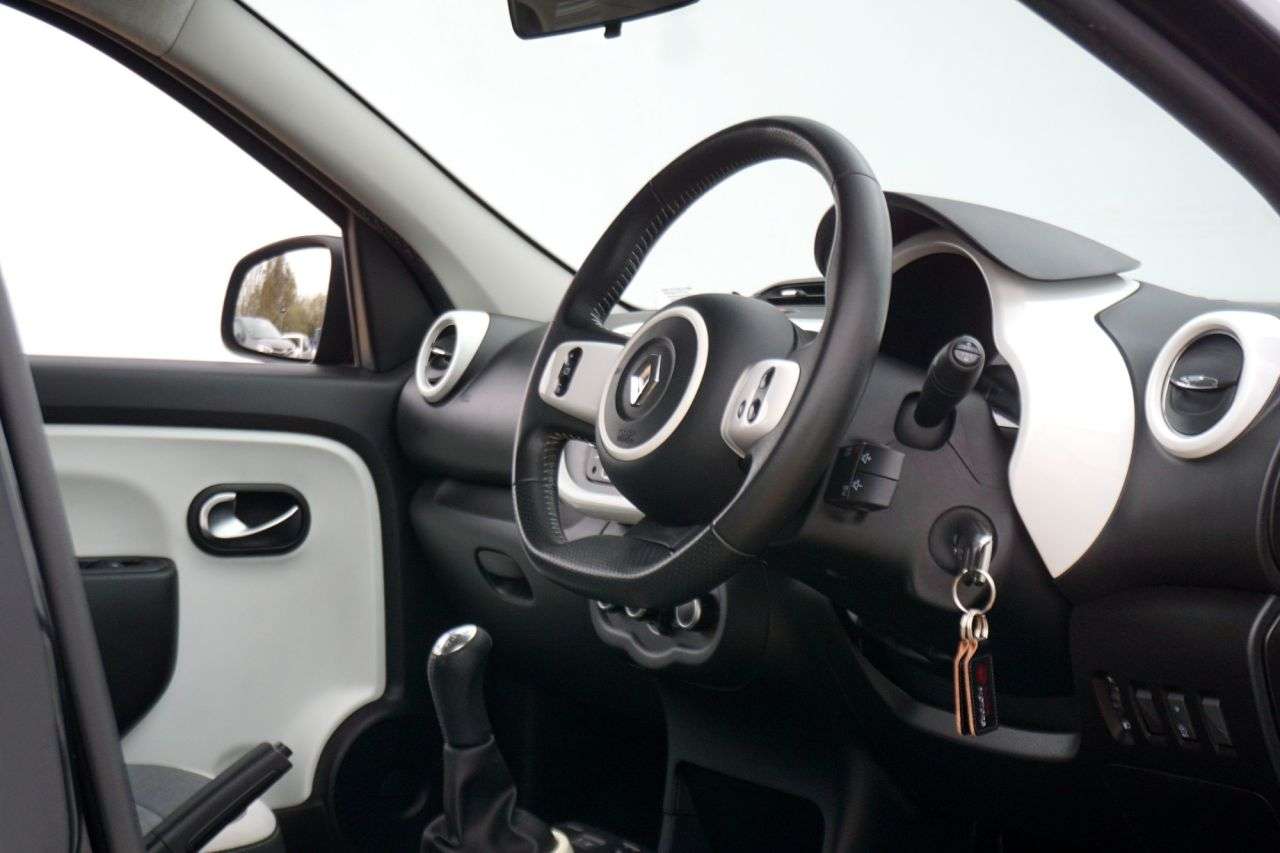 2016 RENAULT TWINGO 2016 RENAULT TWINGO