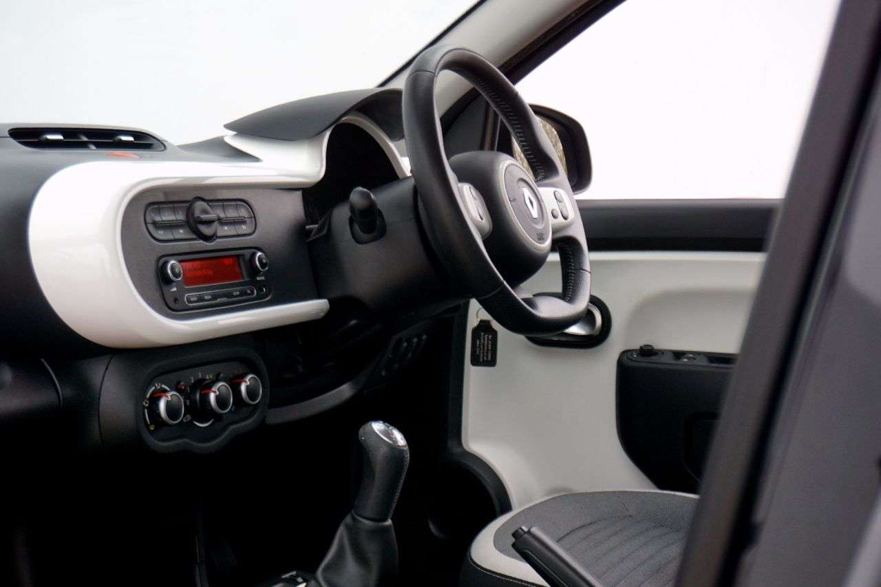 2016 RENAULT TWINGO 2016 RENAULT TWINGO