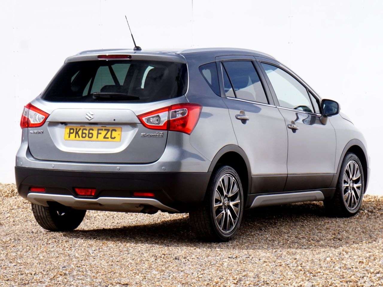 2016 SUZUKI SX4 S-CROSS 2016 SUZUKI SX4 S-CROSS