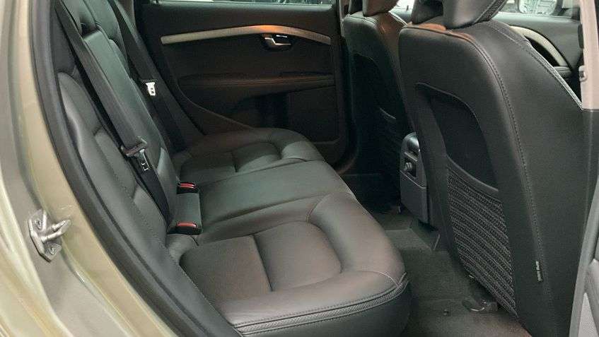 2014 VOLVO XC70 2014 VOLVO XC70