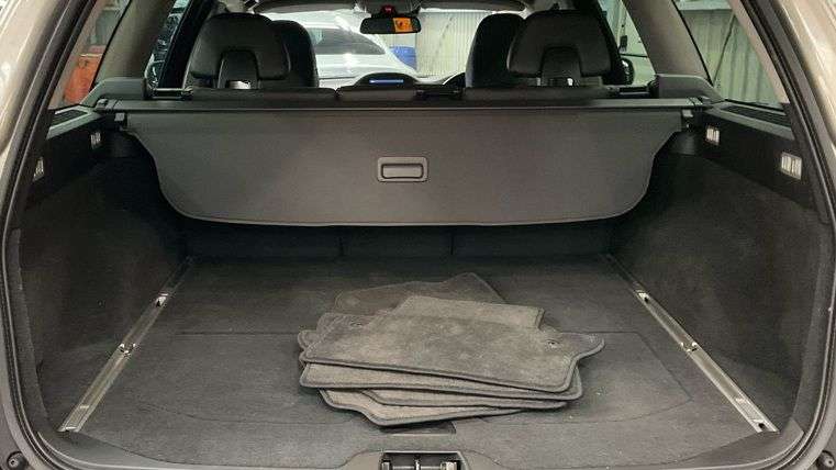 2014 VOLVO XC70 2014 VOLVO XC70