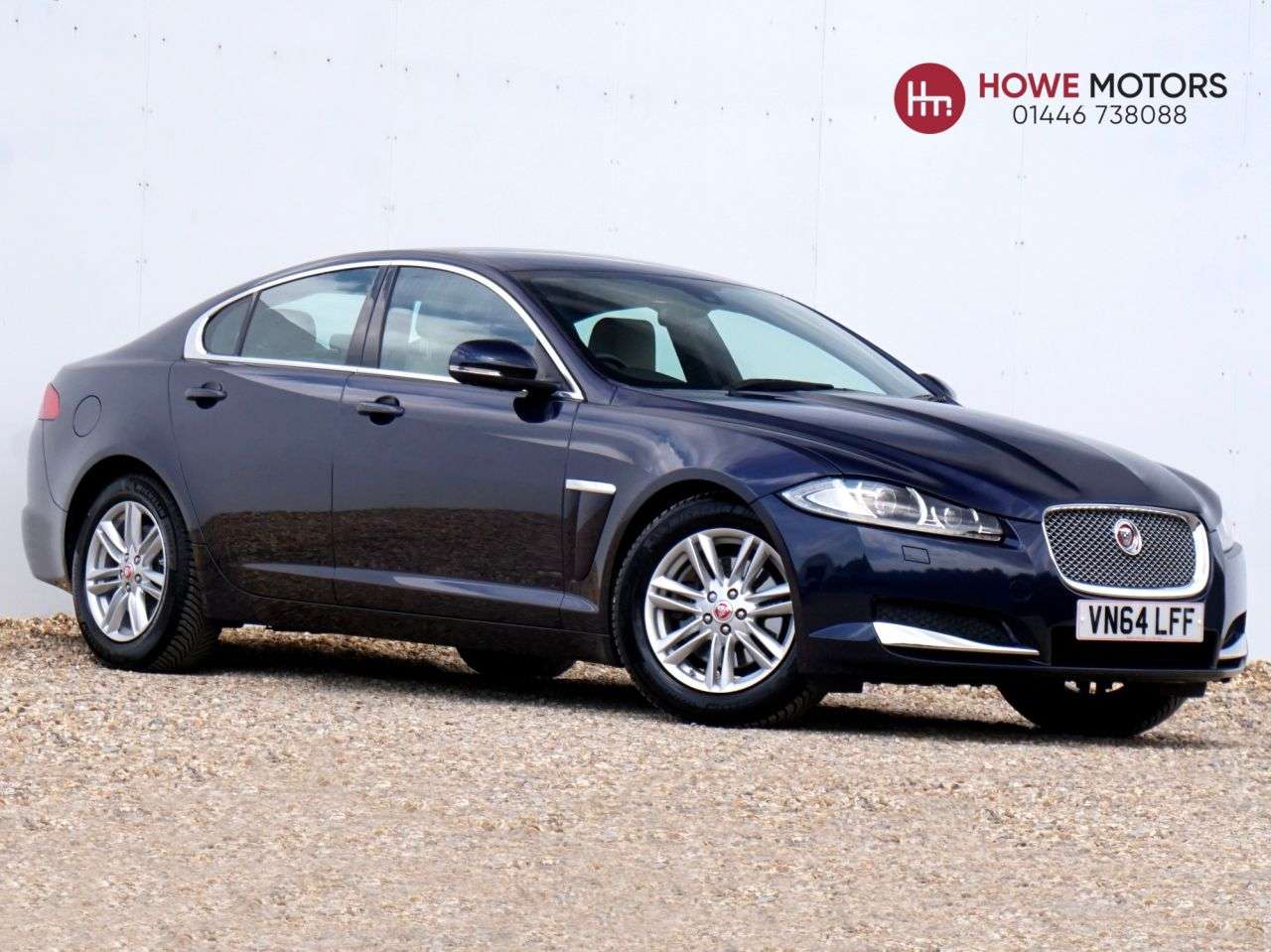 A 2014 JAGUAR XF 2.2d Luxury Saloon 4dr Diesel Auto Euro 5 (s/s) (163 ps) A 2014 JAGUAR XF 2.2d Luxury Saloon 4dr Diesel Auto Euro 5 (s/s) (163 ps)