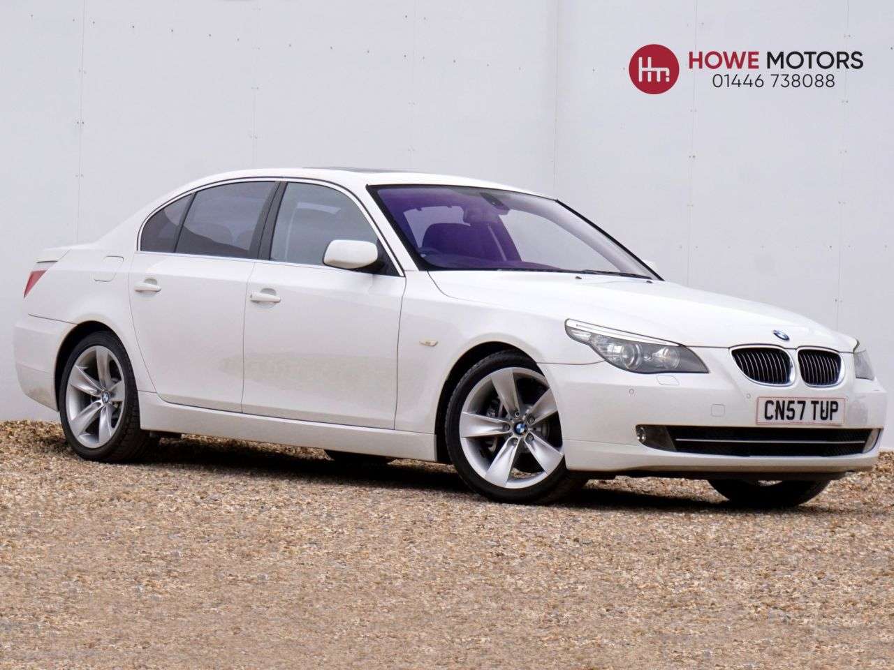 A 2007 BMW 5 SERIES 4.8 550i V8 SE Steptronic Euro 4 4dr - Just 30,172 Miles / Electric Sunroof A 2007 BMW 5 SERIES 4.8 550i V8 SE Steptronic Euro 4 4dr - Just 30,172 Miles / Electric Sunroof