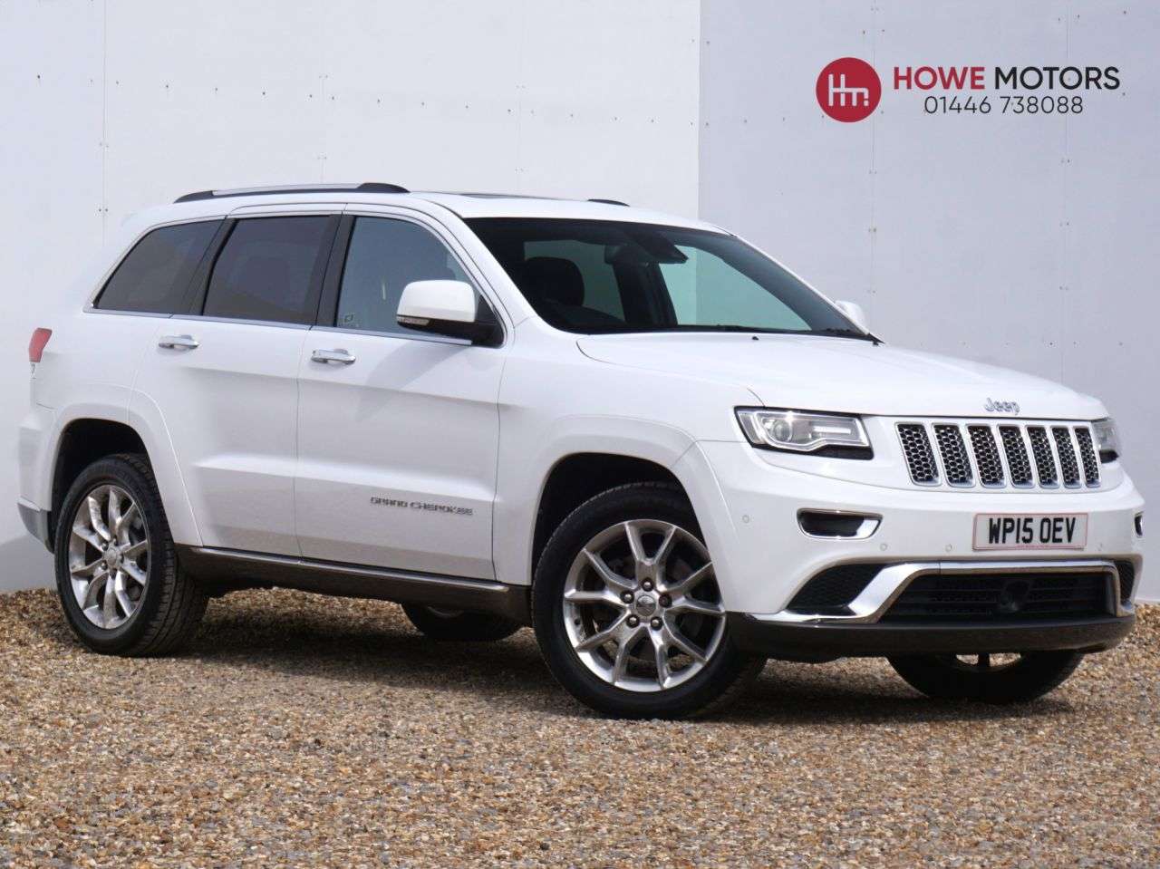 A 2015 JEEP GRAND CHEROKEE 3.0 V6 CRD Summit SUV Diesel Auto 4WD 5dr - Just 39,500 Miles / Adaptive Cr A 2015 JEEP GRAND CHEROKEE 3.0 V6 CRD Summit SUV Diesel Auto 4WD 5dr - Just 39,500 Miles / Adaptive Cr