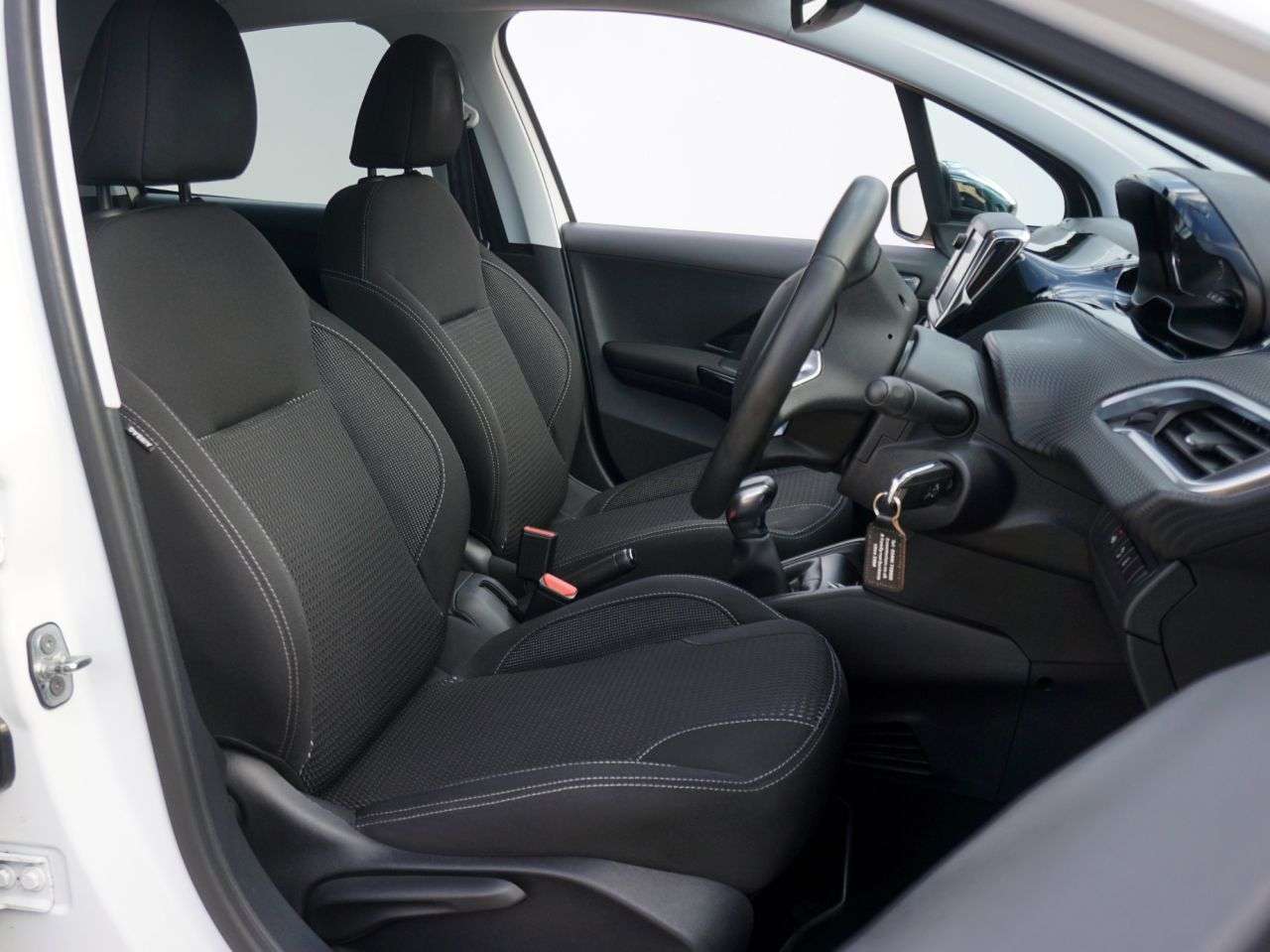2016 PEUGEOT 208 2016 PEUGEOT 208