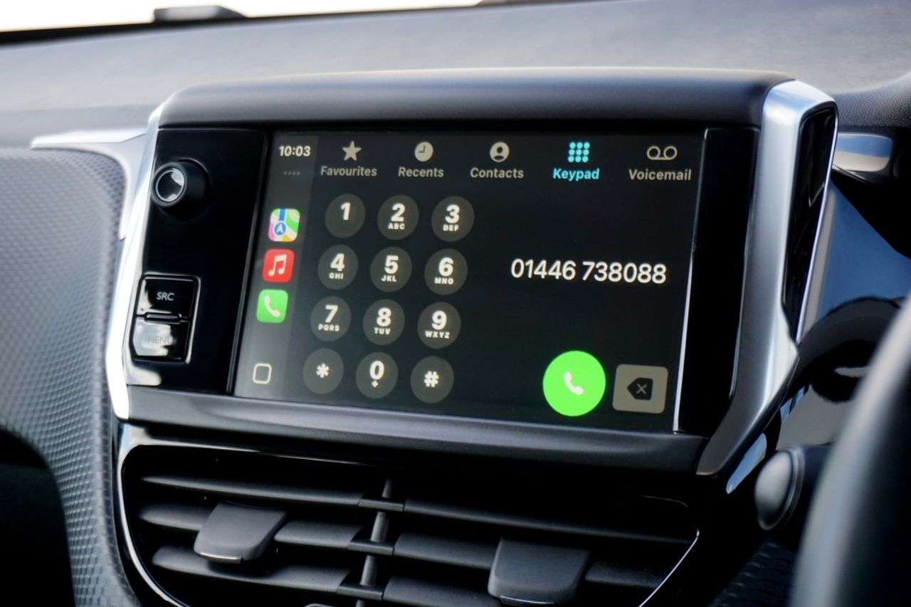 2016 PEUGEOT 208 2016 PEUGEOT 208