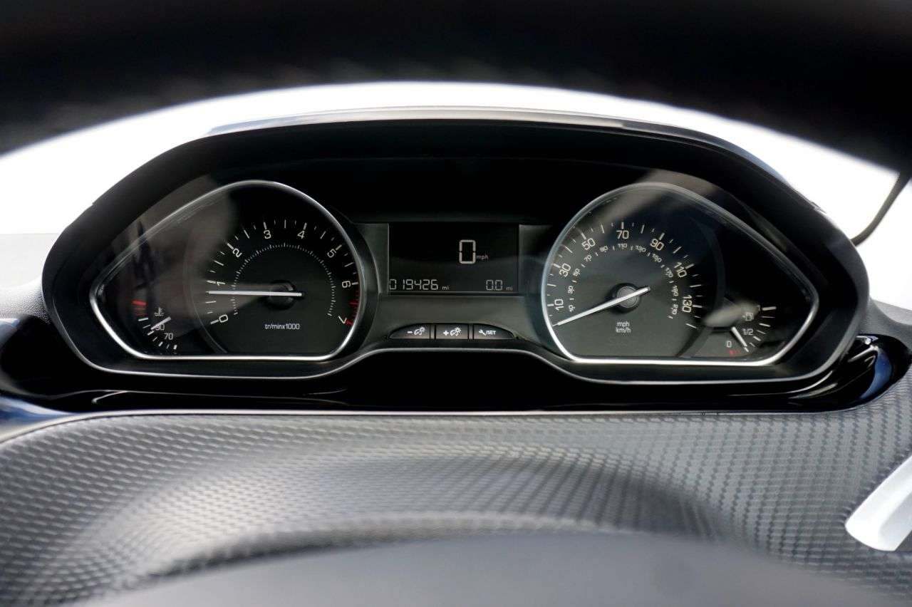 2016 PEUGEOT 208 2016 PEUGEOT 208