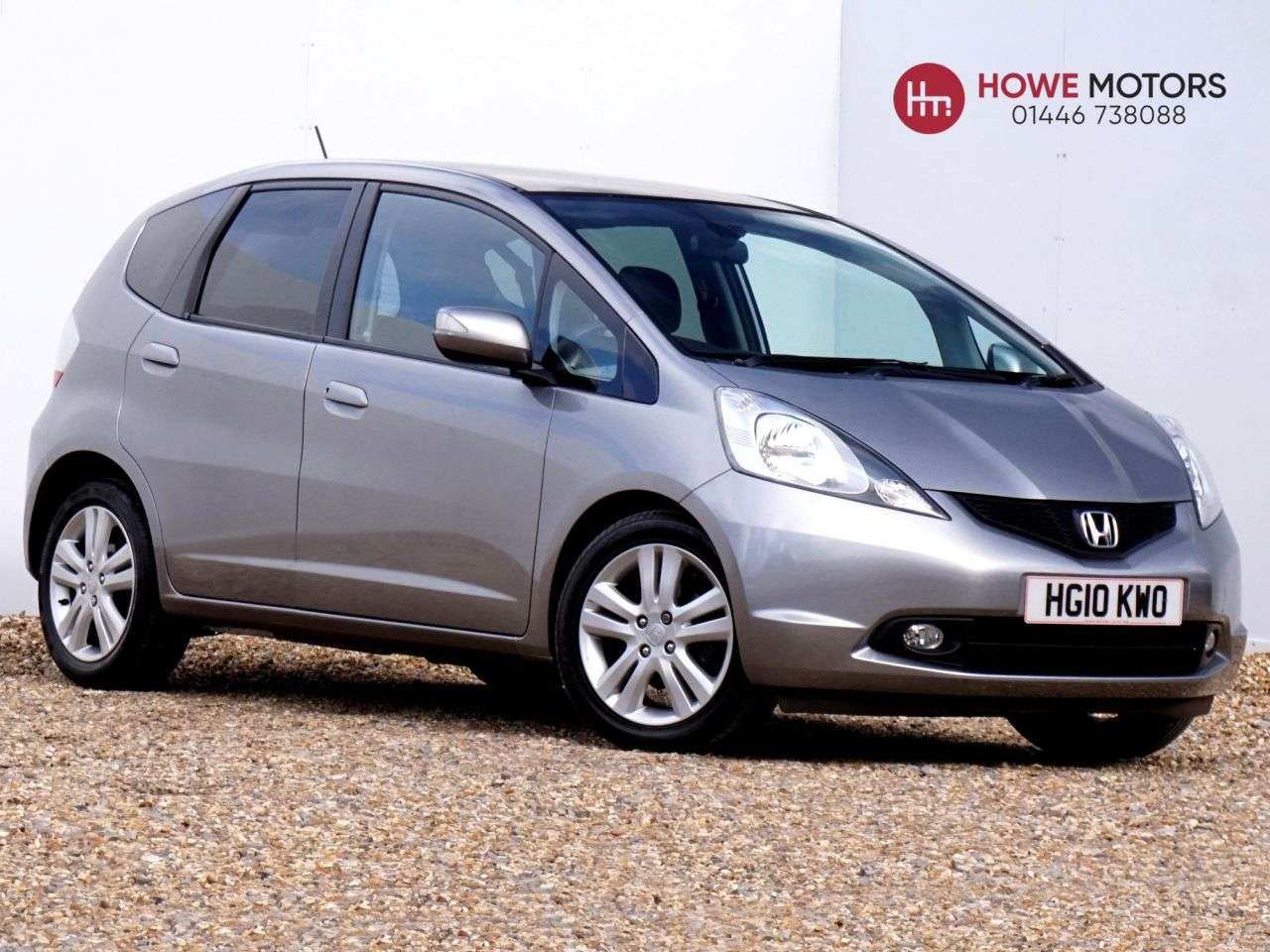 A 2010 HONDA JAZZ i-VTEC EX Hatchback Petrol i SHIFT 5dr - Just 39,167 Miles from New / Panor A 2010 HONDA JAZZ i-VTEC EX Hatchback Petrol i SHIFT 5dr - Just 39,167 Miles from New / Panor