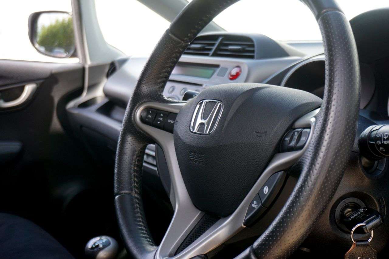 2010 HONDA JAZZ 2010 HONDA JAZZ