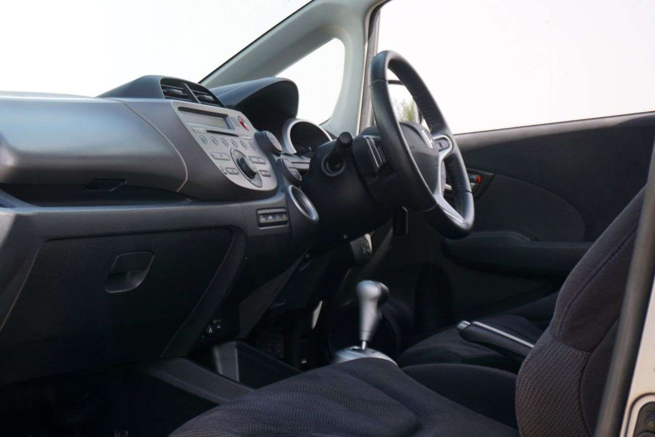 2010 HONDA JAZZ 2010 HONDA JAZZ
