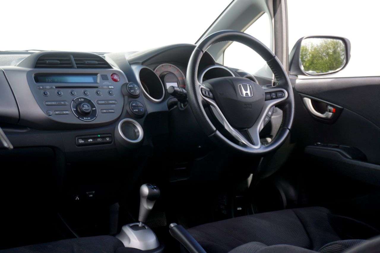 2010 HONDA JAZZ 2010 HONDA JAZZ
