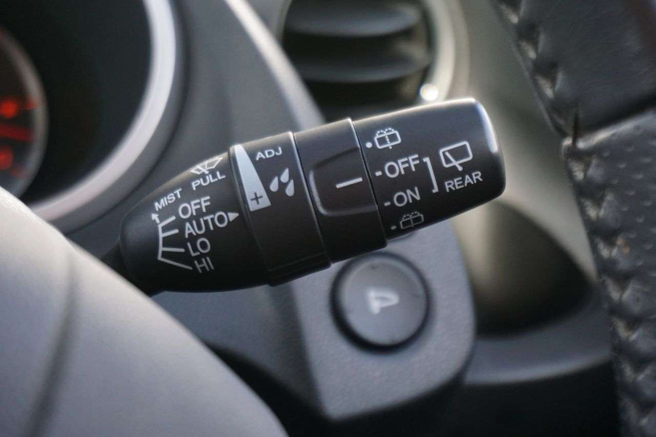 2010 HONDA JAZZ 2010 HONDA JAZZ