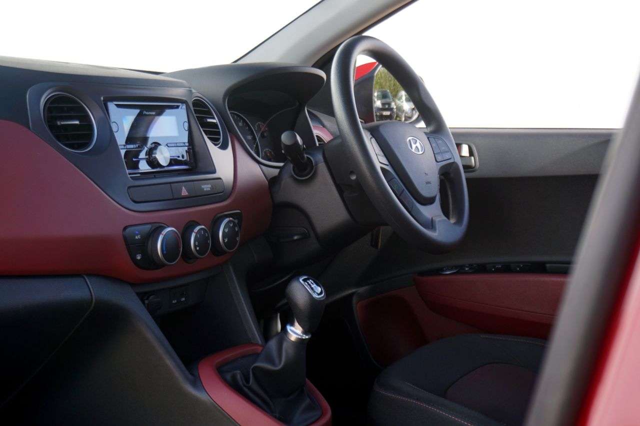 2017 HYUNDAI I10 2017 HYUNDAI I10