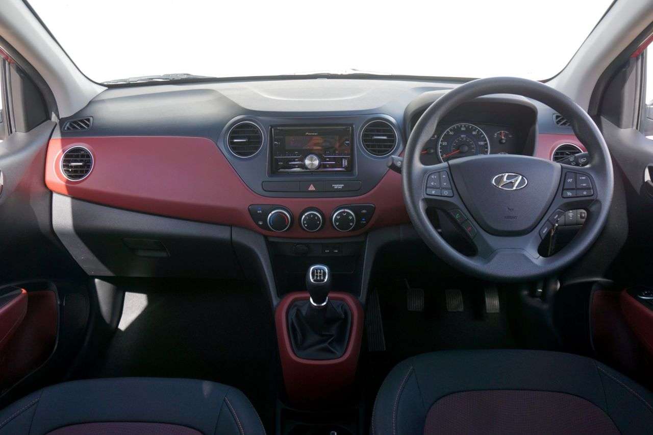 2017 HYUNDAI I10 2017 HYUNDAI I10