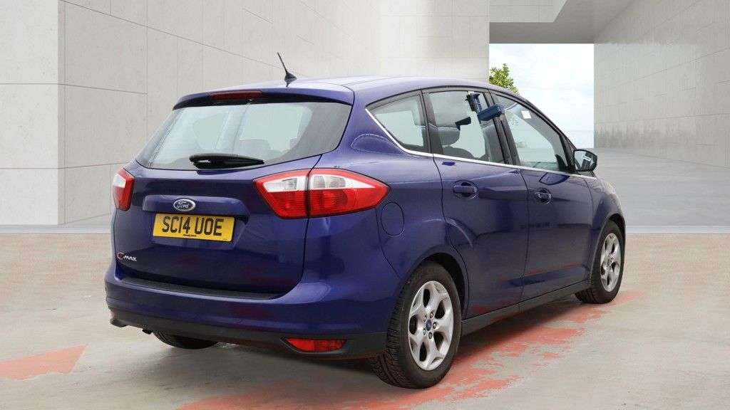 A 2014 FORD C-MAX 1.6 Zetec MPV Petrol Manual 5dr - Just 39,000 Miles from New / Bluetooth Me A 2014 FORD C-MAX 1.6 Zetec MPV Petrol Manual 5dr - Just 39,000 Miles from New / Bluetooth Me