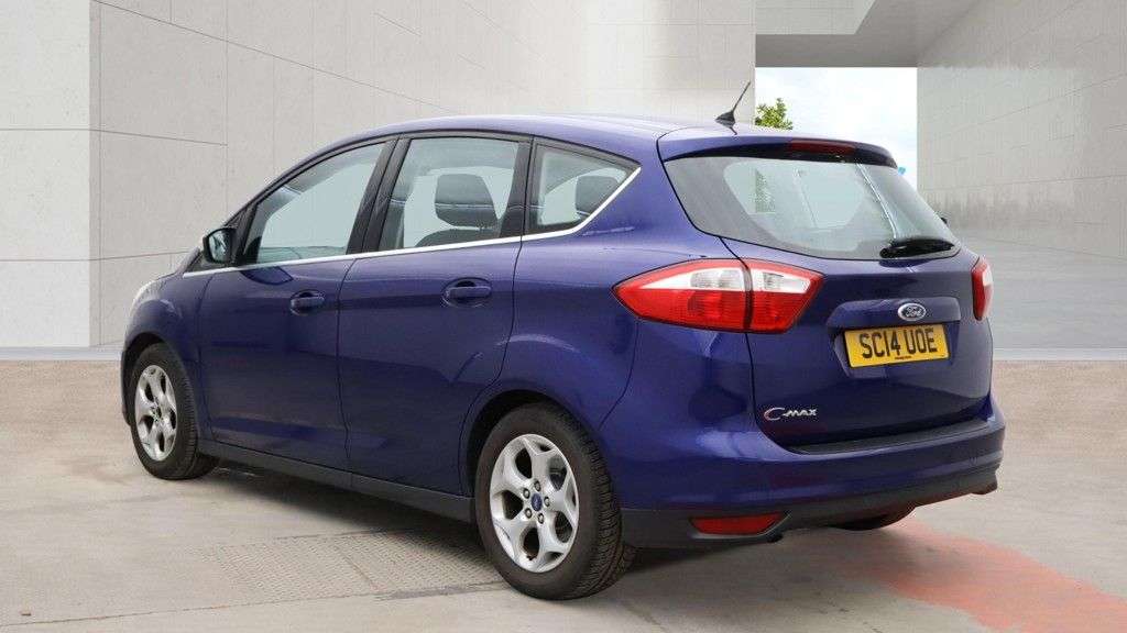 A 2014 FORD C-MAX 1.6 Zetec MPV Petrol Manual 5dr - Just 39,000 Miles from New / Bluetooth Me A 2014 FORD C-MAX 1.6 Zetec MPV Petrol Manual 5dr - Just 39,000 Miles from New / Bluetooth Me