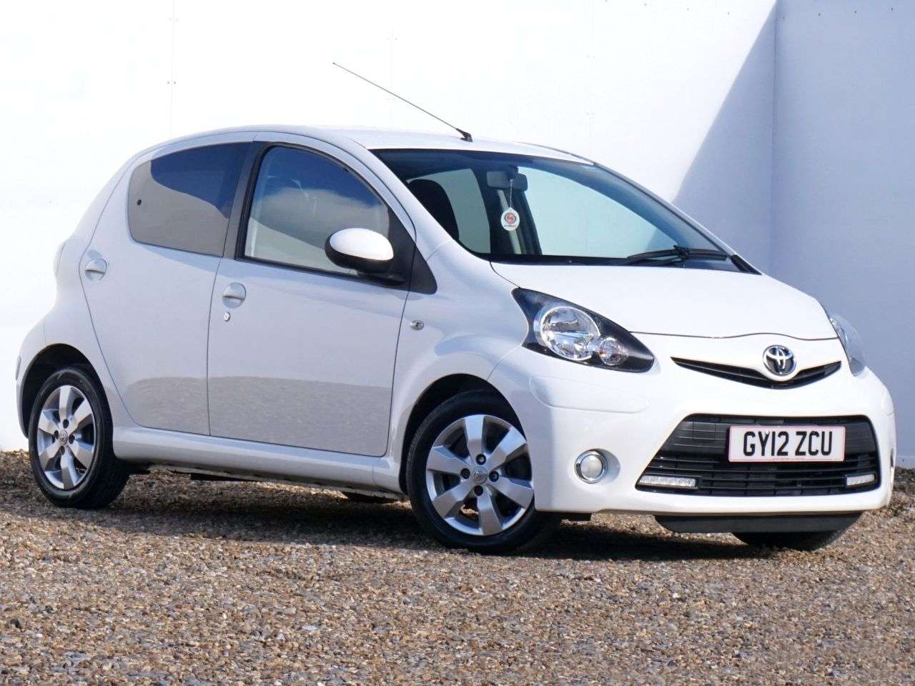 A 2012 TOYOTA AYGO 1.0 VVT-i Fire Hatchback Petrol MultiMode (a/c) 5dr - Just 19,379 Miles fro A 2012 TOYOTA AYGO 1.0 VVT-i Fire Hatchback Petrol MultiMode (a/c) 5dr - Just 19,379 Miles fro