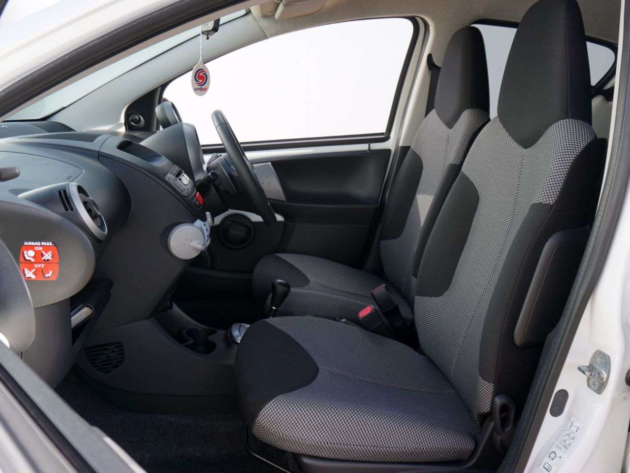 2012 TOYOTA AYGO 2012 TOYOTA AYGO